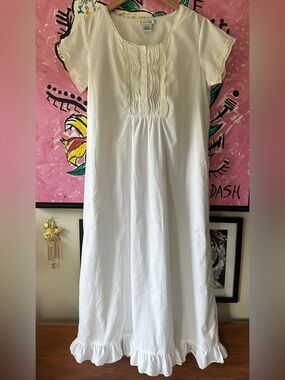 vintage 90s laura ashley nightgown / sz medium
